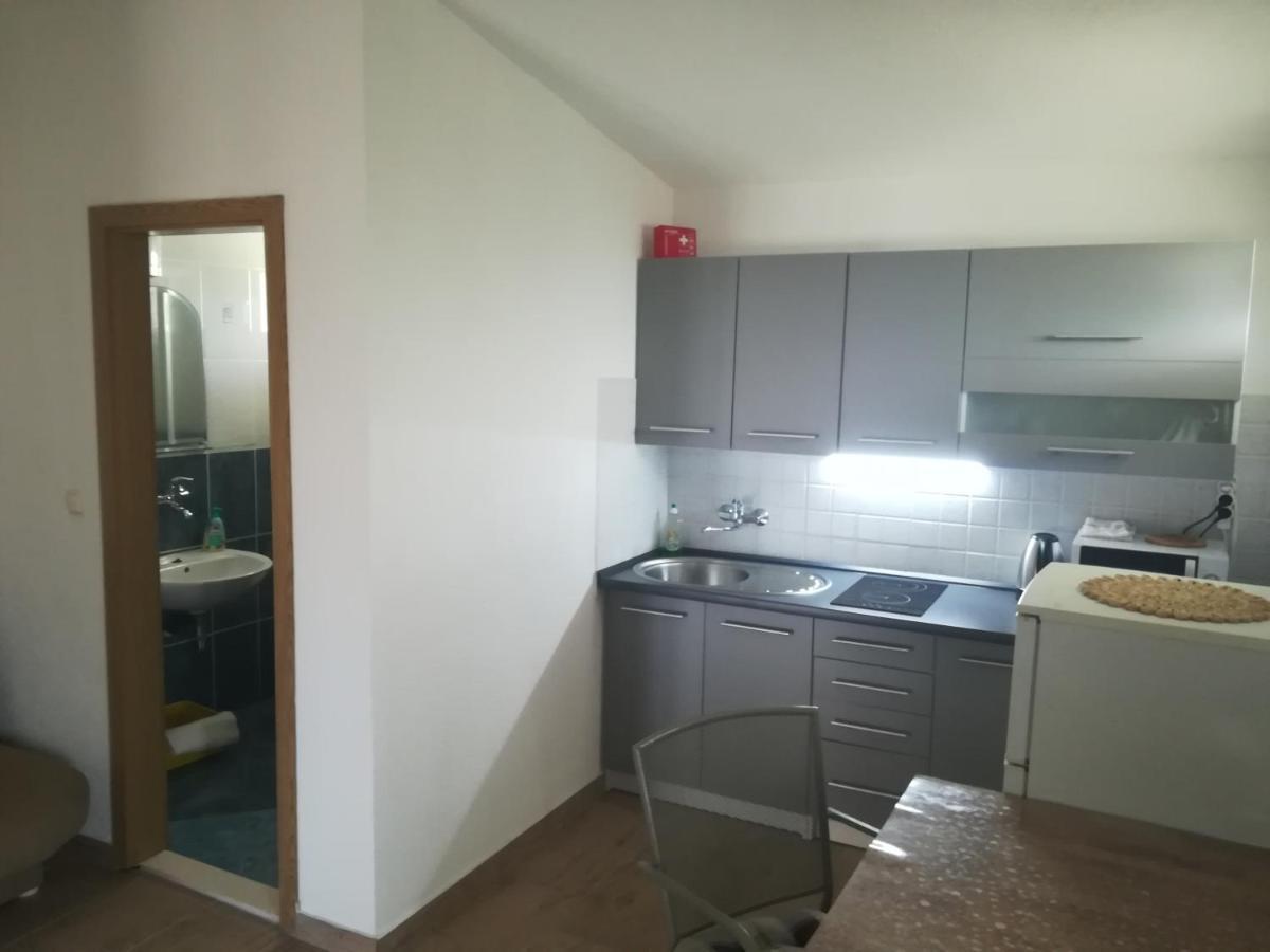 Apartman Lidija Ciovo 트로기르 외부 사진