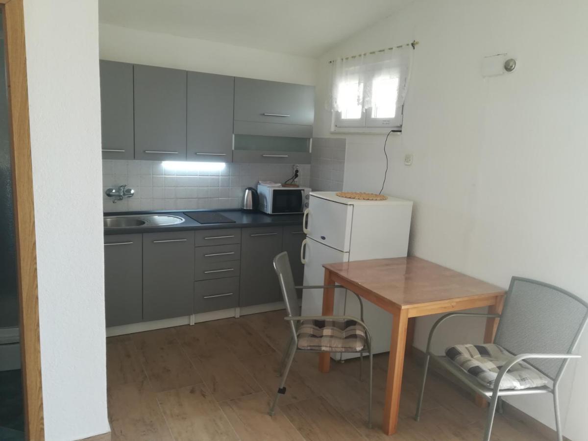 Apartman Lidija Ciovo 트로기르 외부 사진